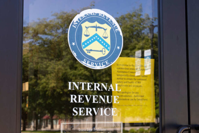 Terre,Haute,-,Circa,May,2020:,Internal,Revenue,Service,Office.